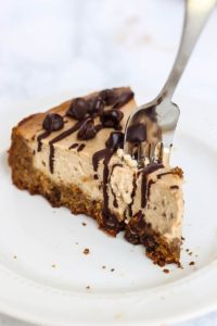 This Vegan Cheesecake with Chocolate Chip Cookie Crust is unbelievably creamy & tastes like the real thing, without dairy. A combination of two classics!